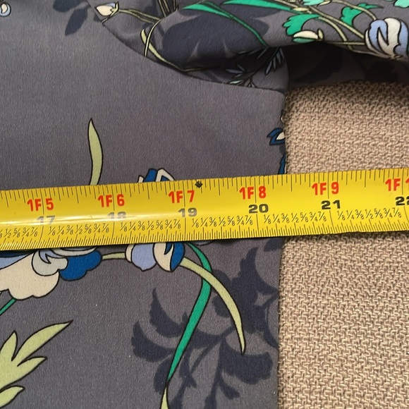 Croft & Barrow Floral Popover Top with Quarter Length Sleeves Medium - Picture 8 of 12